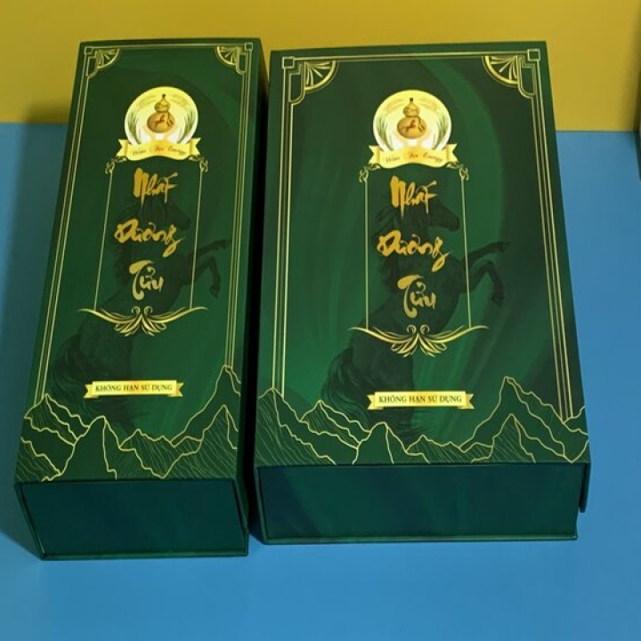 HỘP RƯỢU NHẤT DƯƠNG 